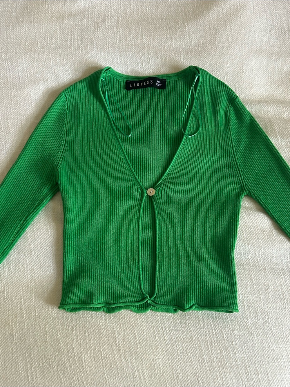 NEW Lioness Vineyard Cardigan Green. Size  XXS. Perfect condition